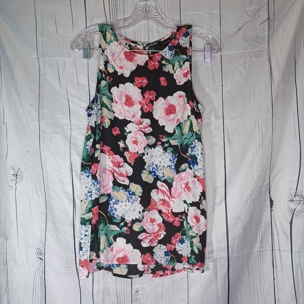Who What Wear Floral Lightweight Grannycore Workwear Sleeveless Top